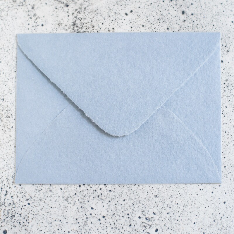Бумага ручного литья Classic Perfection, конверт с треугольным клапаном 13х18 (Светло голубой)